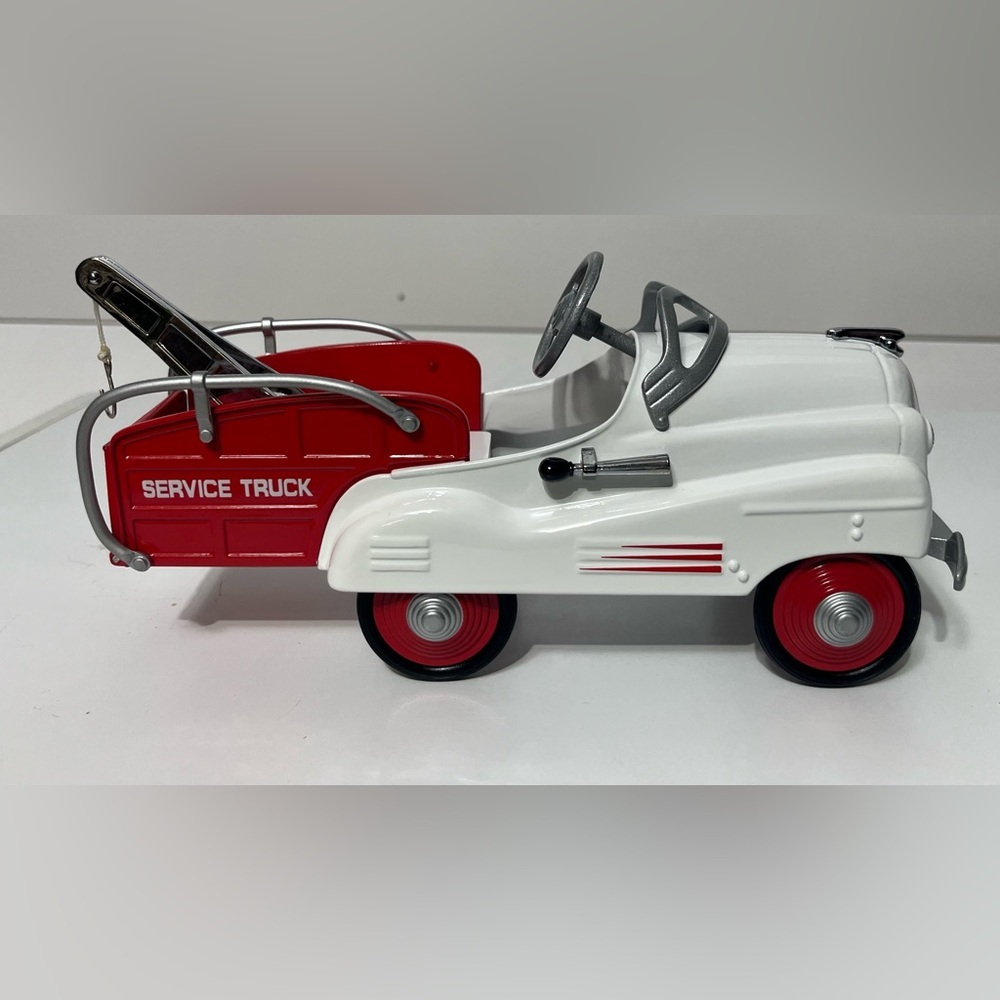 Hallmark 1941 Junior Service Truck replica - Picture 6 of 12